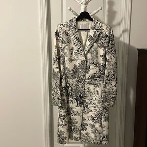 Brand:Lynn Lugo,size:6,Col:black/white,new,100 percent Silk. Dry cleaning.
